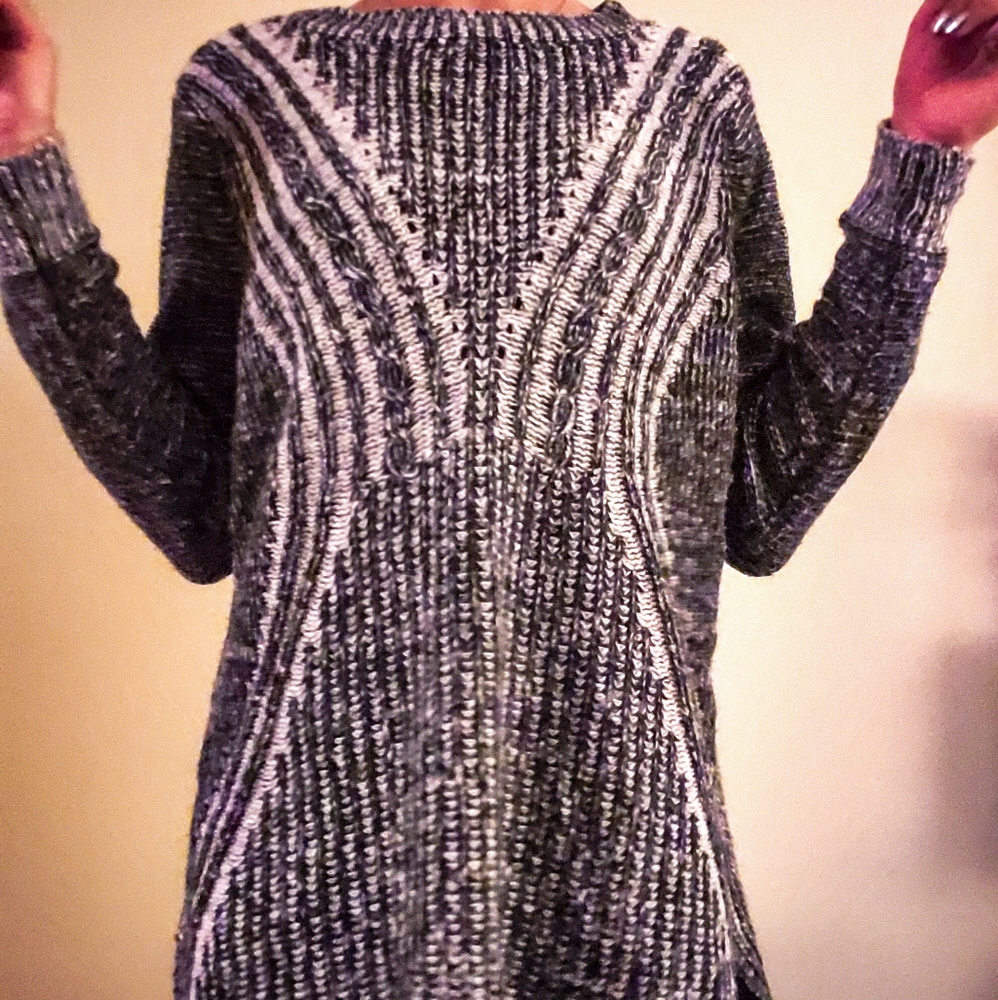Sweater - Picture 3 of 5